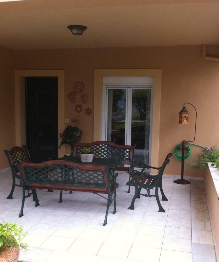 Menegata Garden Home أرغوستولي المظهر الخارجي الصورة